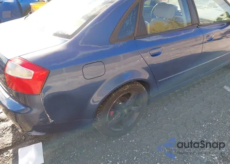 2004 Audi A4 1.8T из США, поврежденный, VIN WAULC68E54A244070